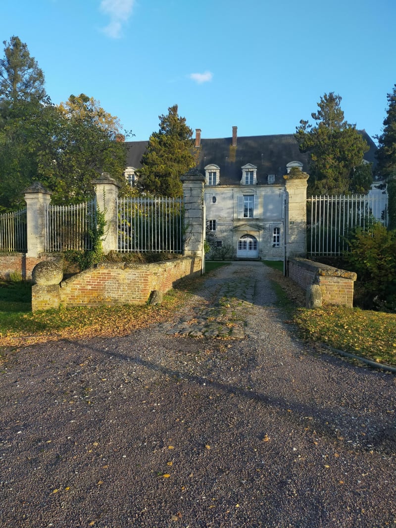 Balade au départ du château de Thoix par la Folie - Thoix