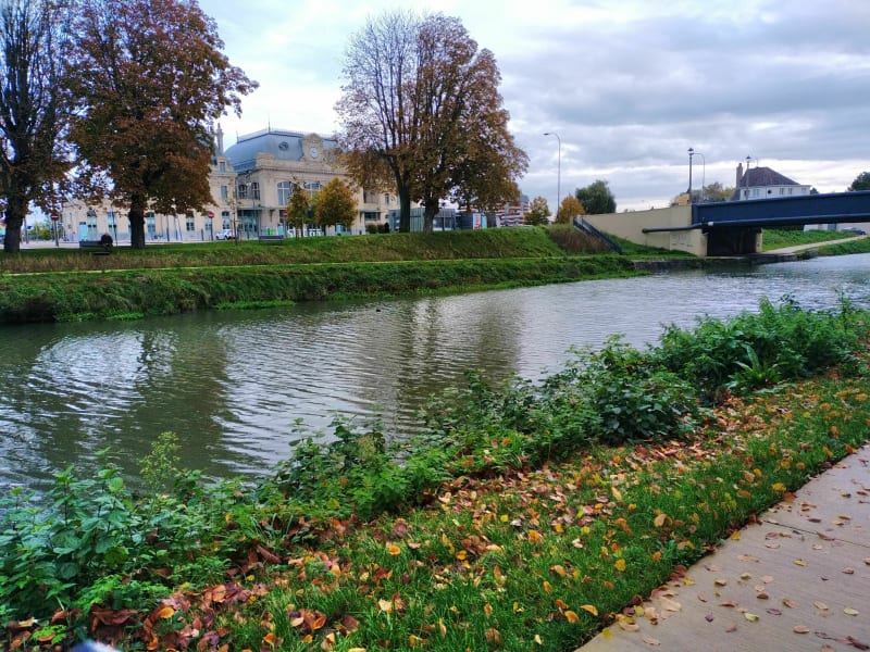 Passage sous les ponts et sur les écluses de Saint Omer - Arques