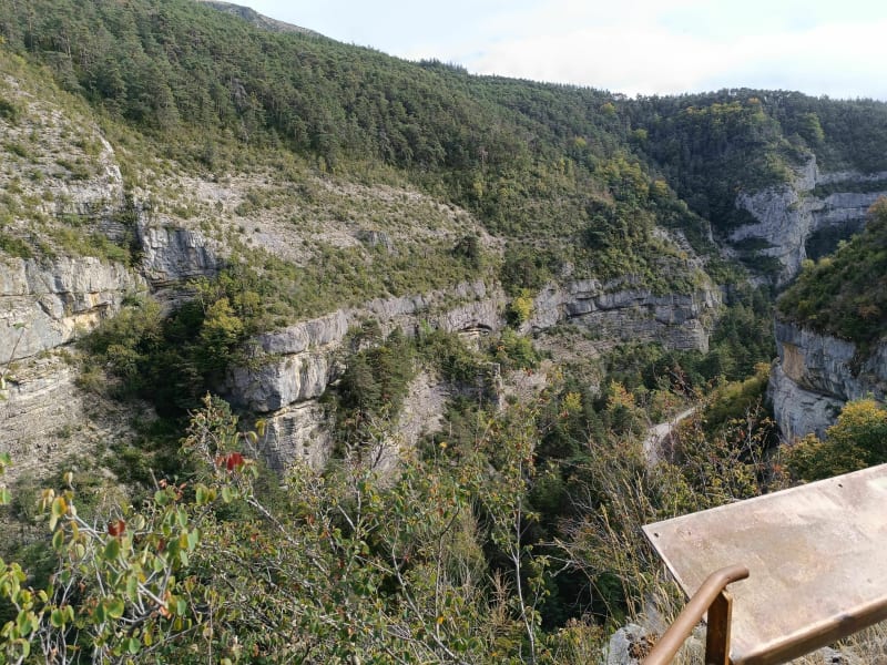 Le sentier des falaises et Rif d'Agnielles - La Faurie