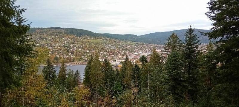 Lac de Gérardmer et la Roche du Renard - Gérardmer