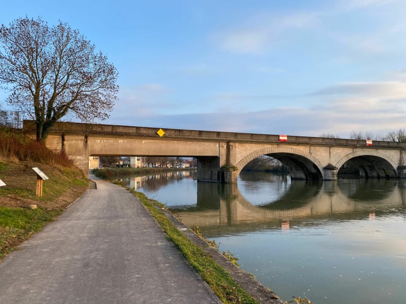 Autour de Belleville-sur-Meuse - Belleville-sur-Meuse