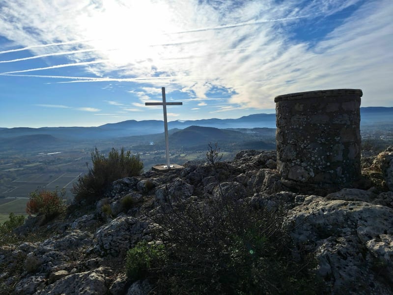 Oppidum du Fort à Taradeau et Tour de Taradel - Taradeau