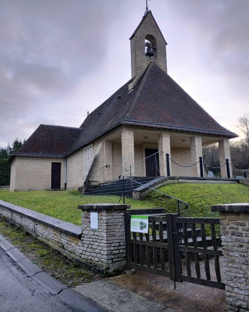 La campagne de " Les Moutiers Hubert " - Livarot-Pays-d'Auge