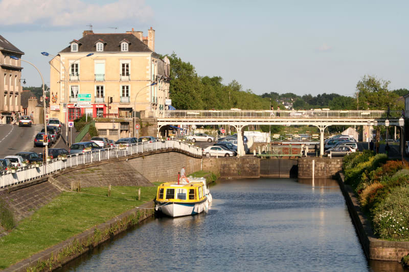 Redon, dans les méandres du canal de Nantes à Brest - Redon