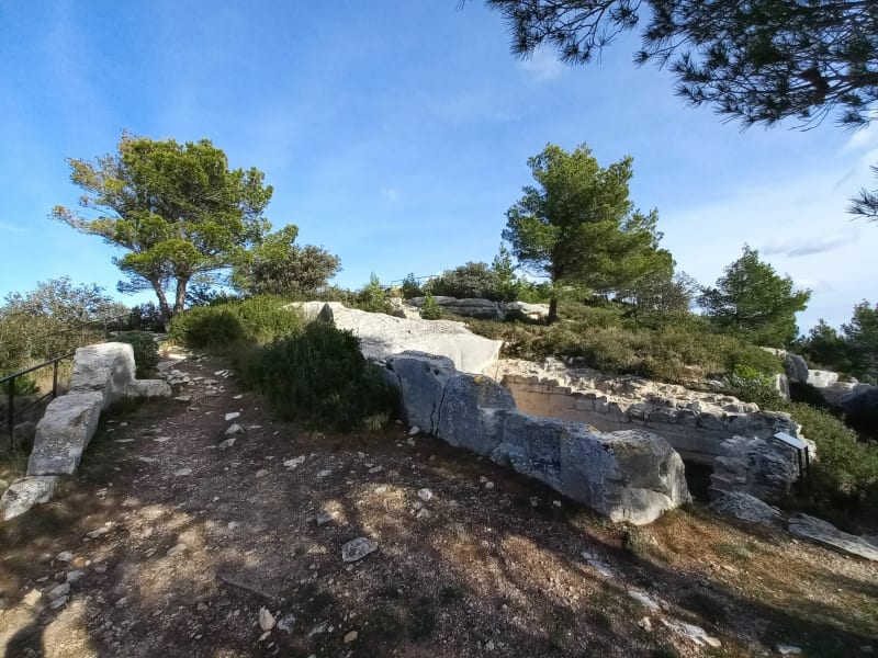Balade au Mont Paon - Fontvieille