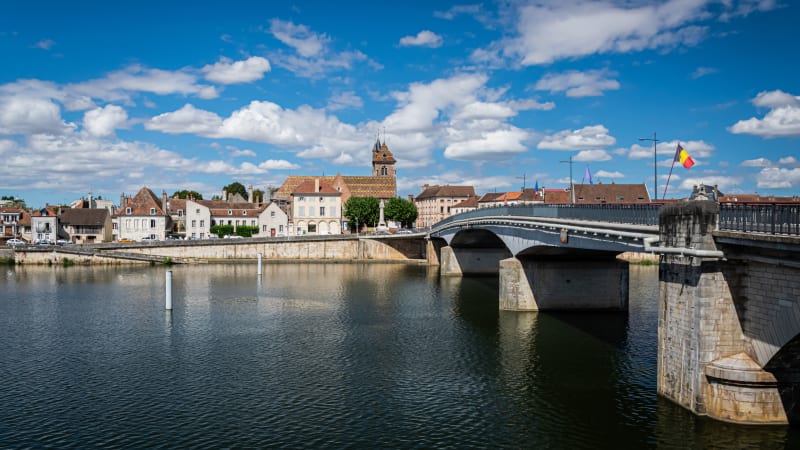 Canal de Bourgogne : Saint-Jean-de-Losne - Saint-Usage