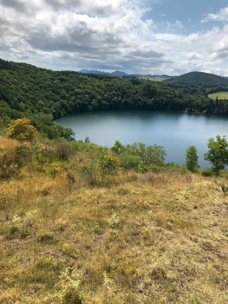 Les côtes du lac du Gour de Tazenat - Teilhède