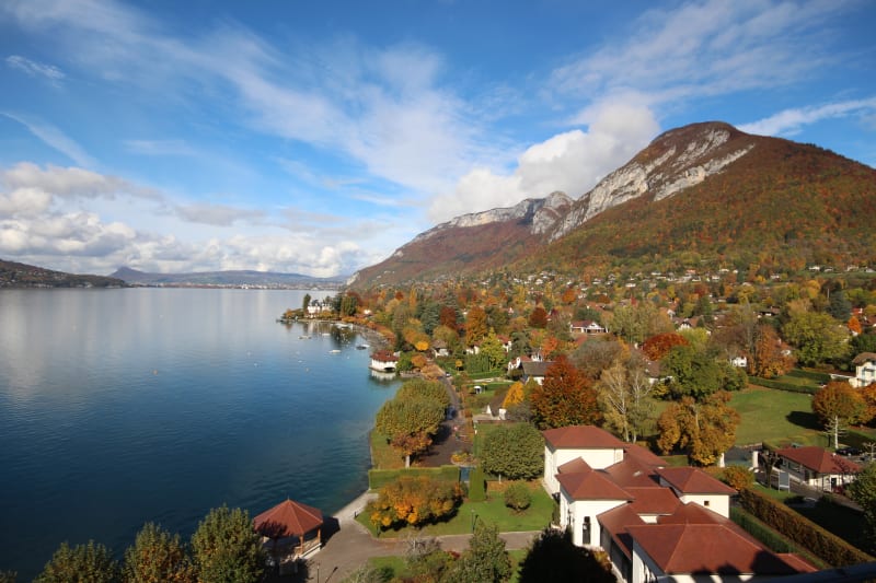 Sur les bords du Lac d'Annecy entre Talloires et le Bout du lac - Talloires-Montmin