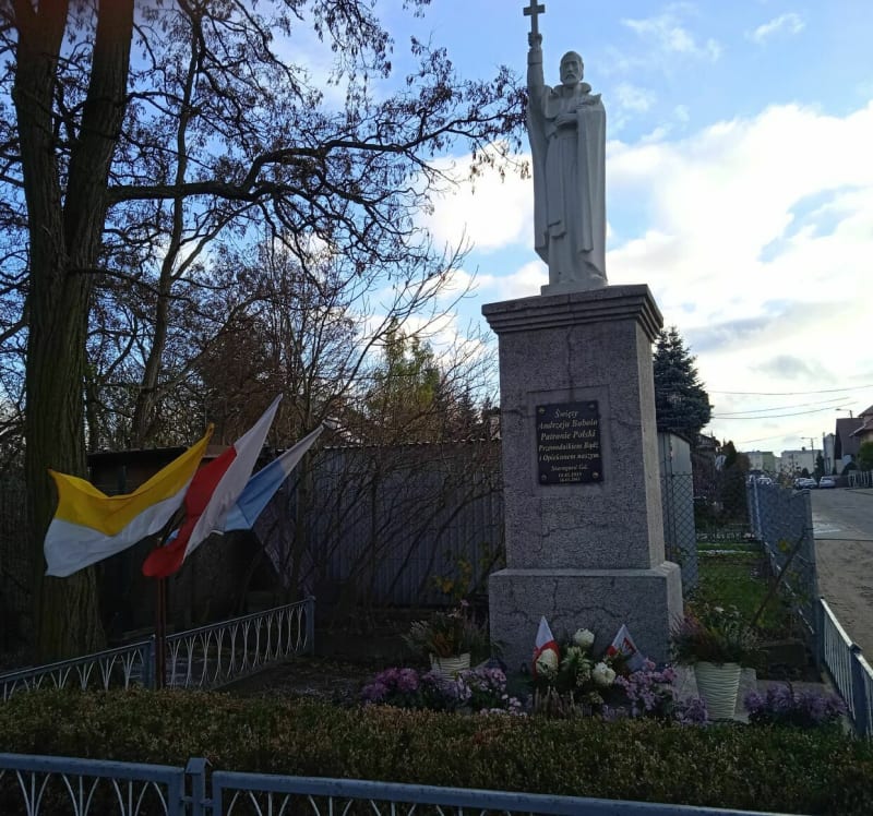 Od Św. Jakuba do Św. Andrzeja Boboli - Lubichowo