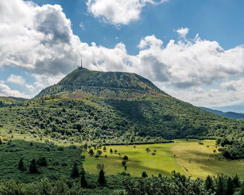Tour des puys à vélo depuis le col de la Moreno - Saint-Gènes-Champanelle