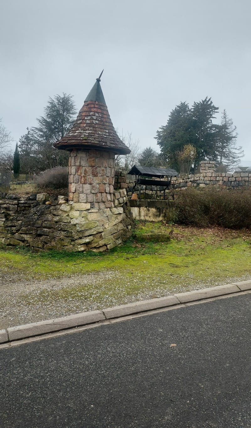 Trévol à travers bourgs, bois, champs et château d'Avrilly - Trévol