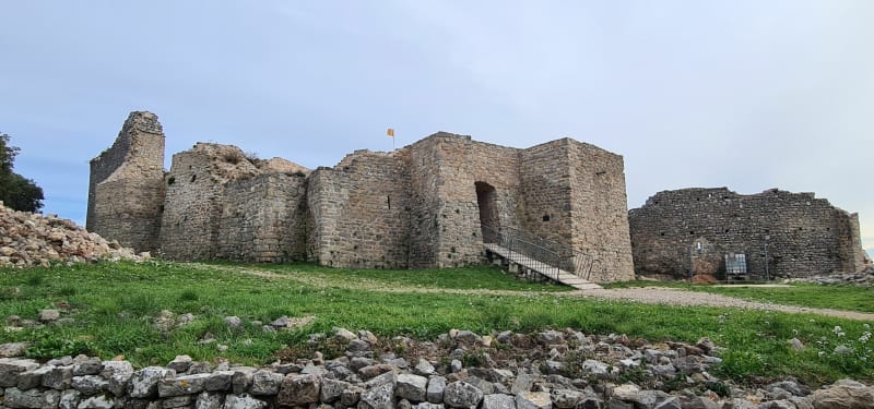 Le vieux Flassans par le château des Pontevès - Flassans-sur-Issole
