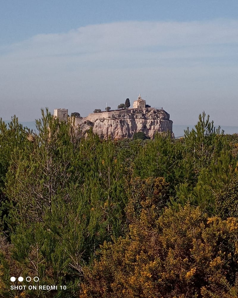 Entre falaises et plateaux de Rognac, par Salvarenque - Rognac