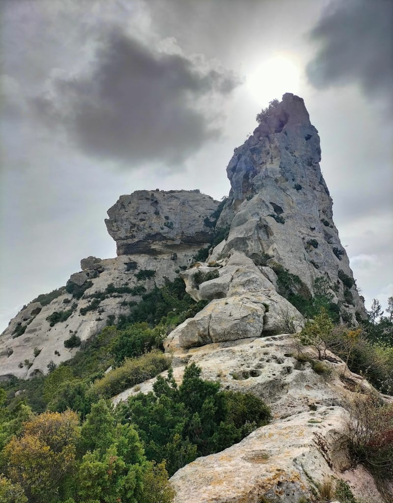 Balade dans les Alpilles par Notre Dame du Chateau - Les Baux-de-Provence