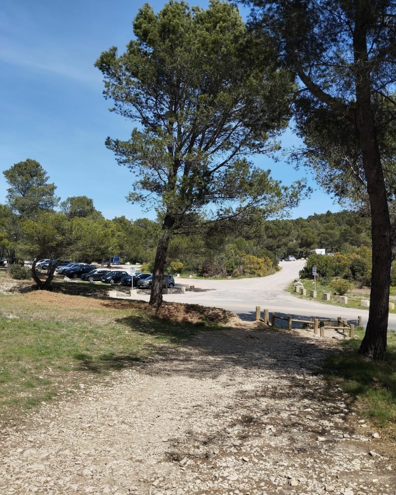 Le chemin des Lombards, depuis la Caume - Saint-Rémy-de-Provence