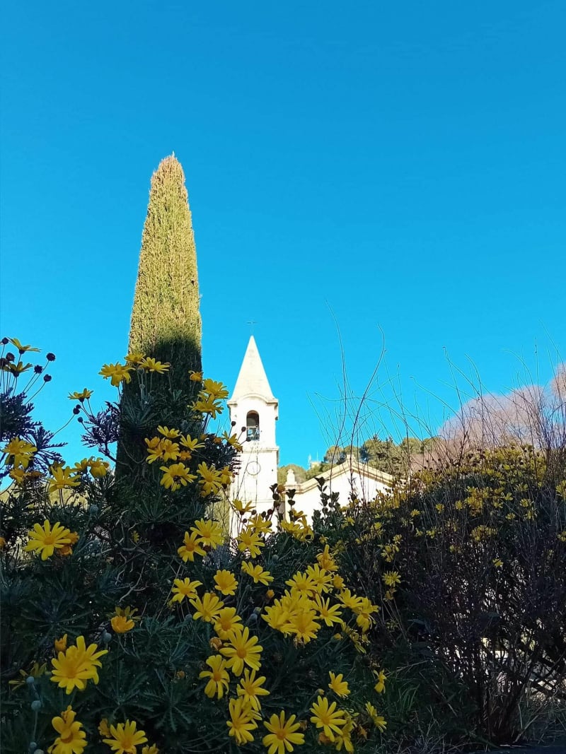 Sur les chemin et routes e campagne de Lamanon - Lamanon