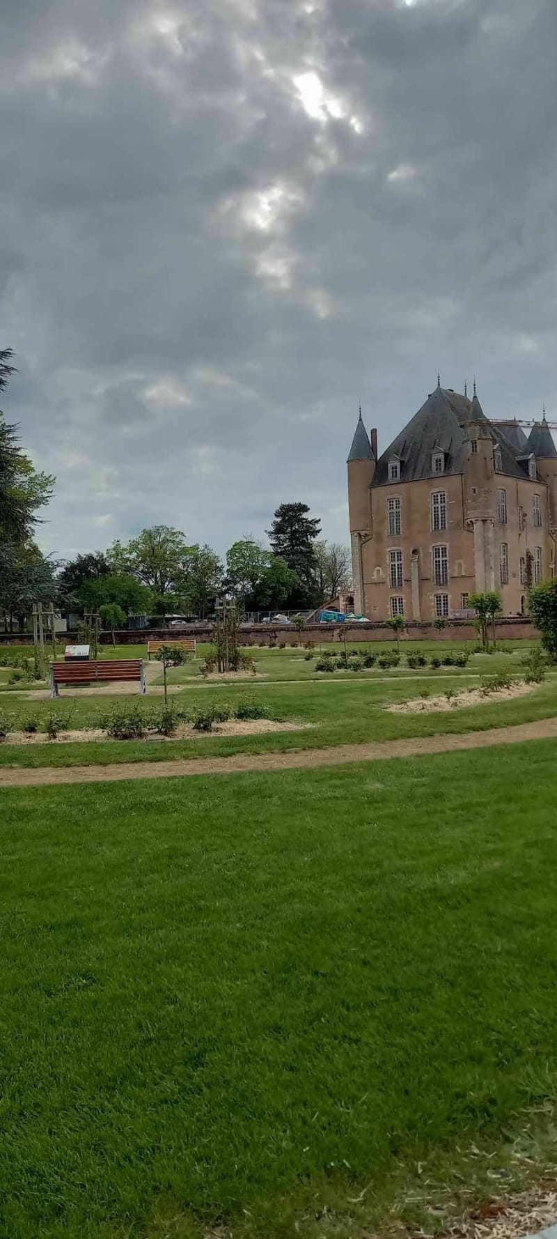 Entre Quiers et le Château de Bellegarde - Quiers-sur-Bezonde
