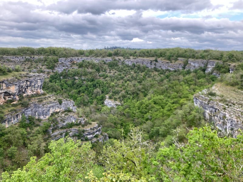 Les premiers moulins du canyon depuis Roumegouse - Rignac