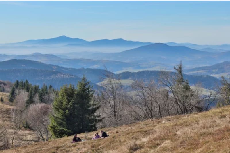 Beskid Wyspowy – krajoznawcza wędrówka na Mogielnicę - Lubomierz