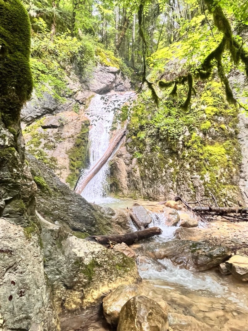 Gex - Creux de l’envers - Cascade - Porte des sarrazins - Gex
