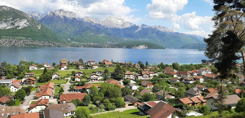 Wandel langs de oevers van het meer van Annecy - Sévrier