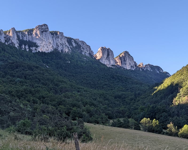Pas de la Pierre et pas de Bouvaret depuis Saint-Genis - Rochefort-Samson