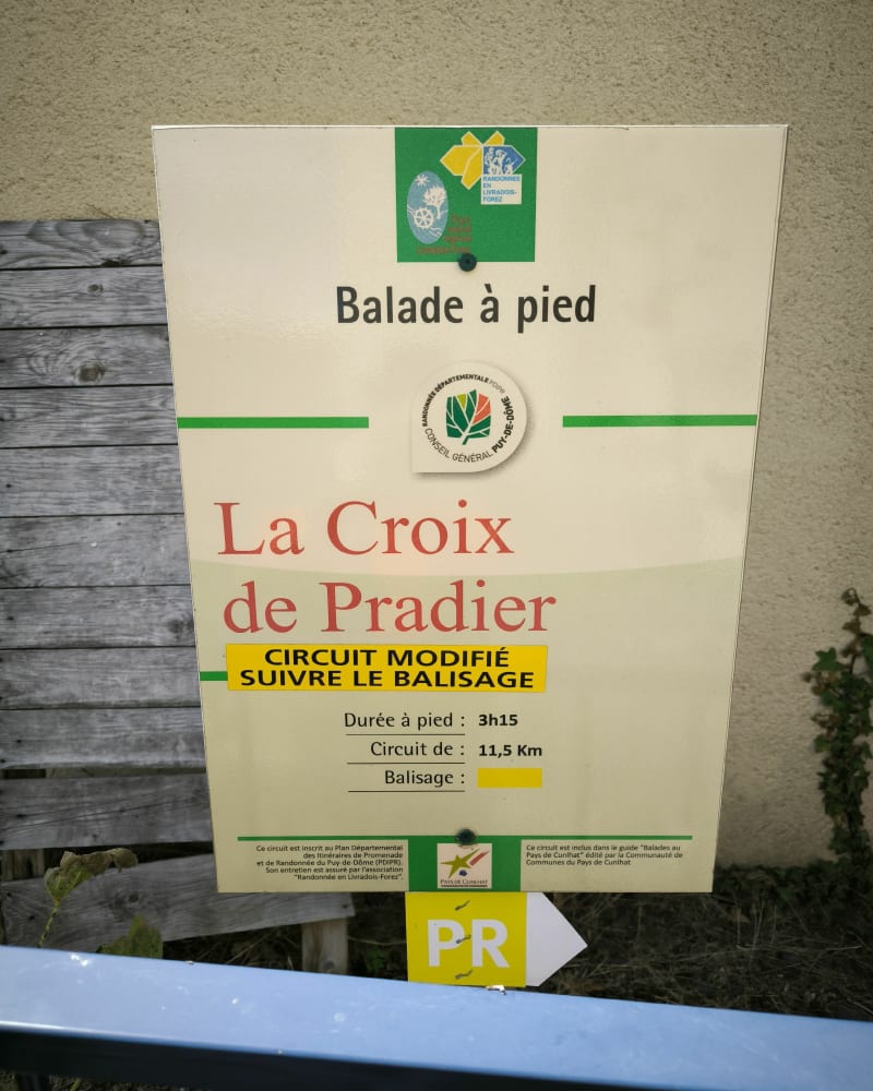 Boucle de la croix de Pradier - Auzelles