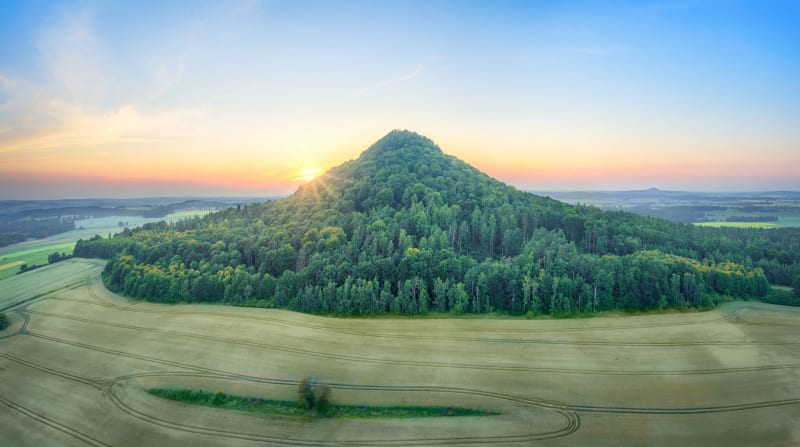 Śladami wygasłych wulkanów – zdobądź Ostrzycę - Proboszczów