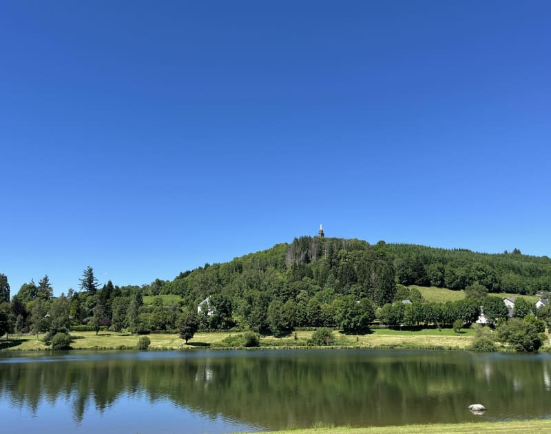 Tour du lac de la tour d'Auvergne - La Tour-d'Auvergne