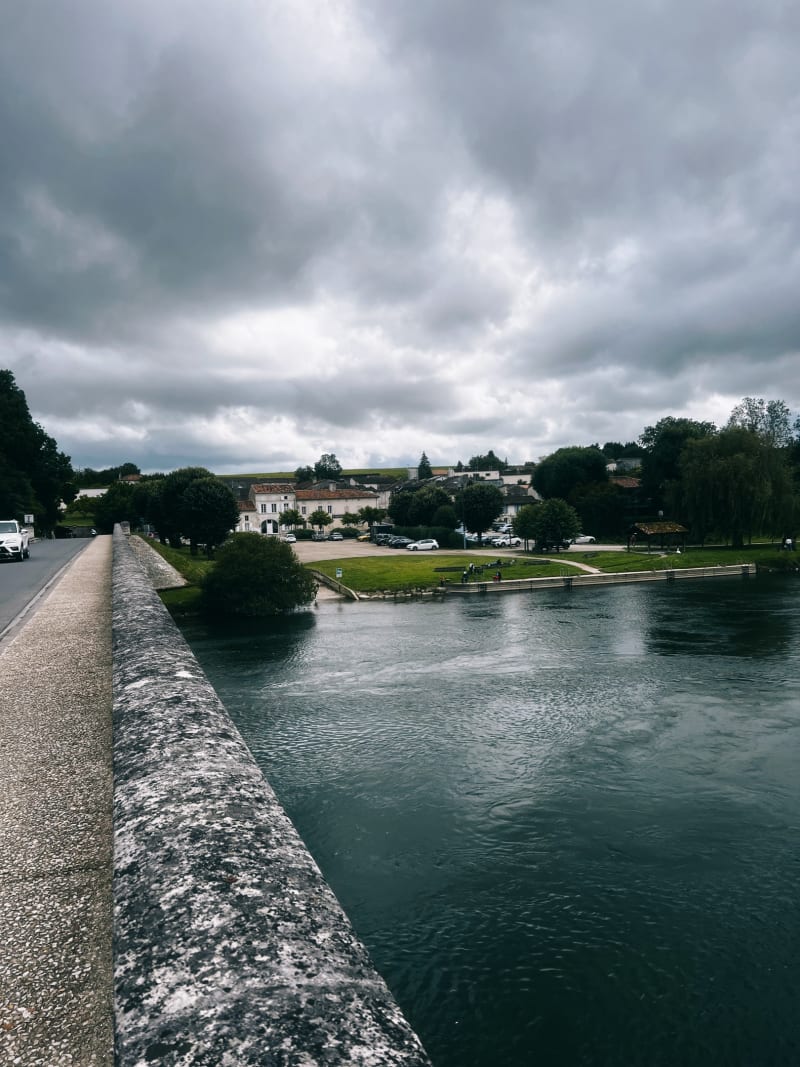 Au fil des écluses de la Charente - Cognac