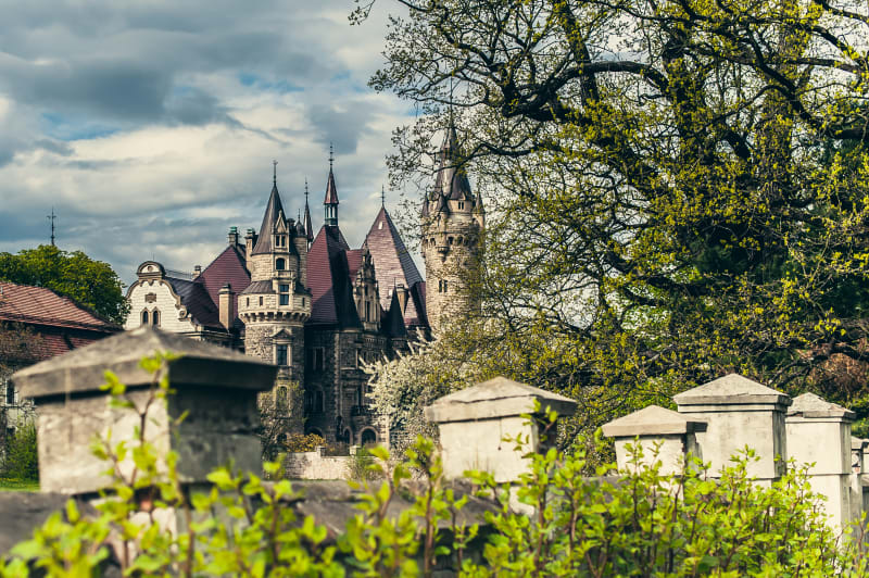 Moszna – urokliwy spacer w bajkowym otoczeniu - Moszna