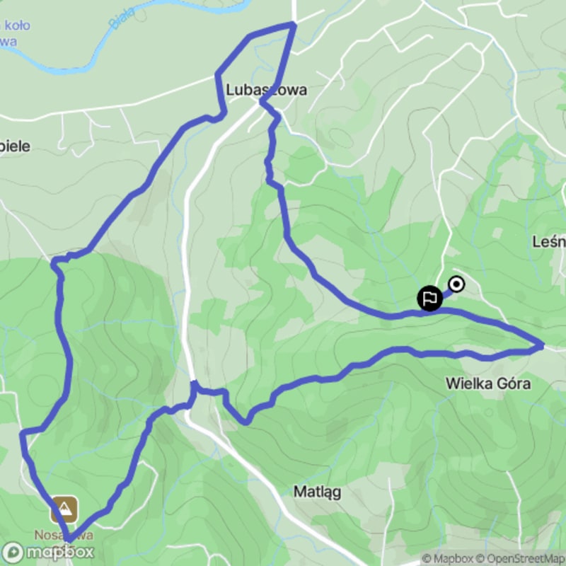 Ścieżka średnio trudna, 8,2 km długa, rozpoczynająca się w Lubaszowej - Lubaszowa