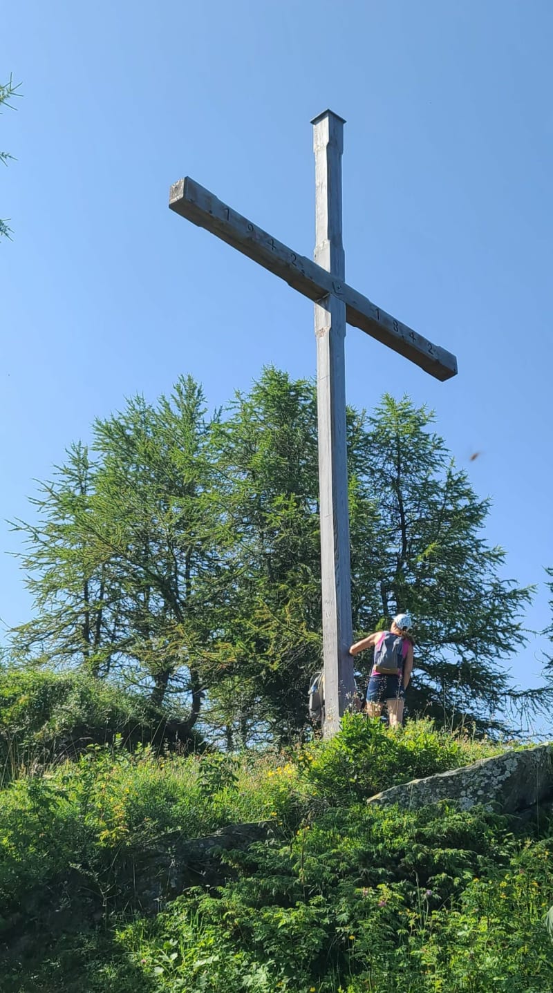 La croix d´Albiez par la station des Karelis - Montricher-Albanne