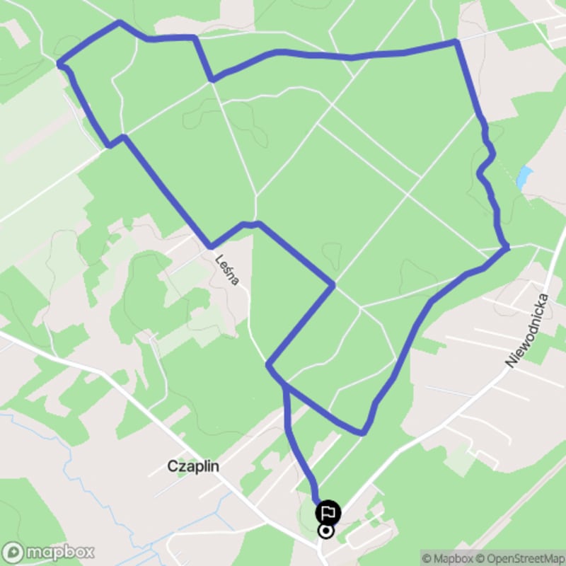 Ścieżka średnio trudna, 8,1 km długa, zaczynająca się w Niewodnickiej Kościelnej. - Niewodnica Kościelna