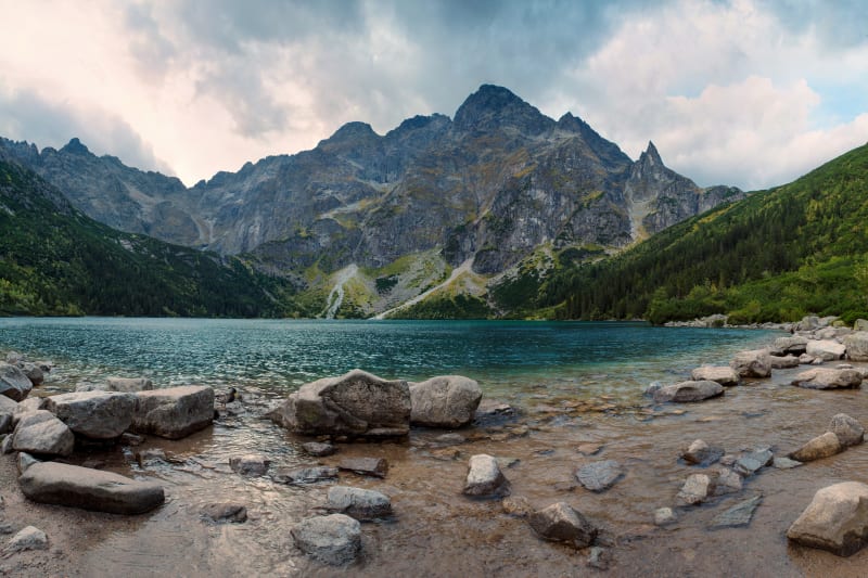 Szlak na Morskie Oko - zachwyć się ulubioną trasą turystów w Tatrach - Polen