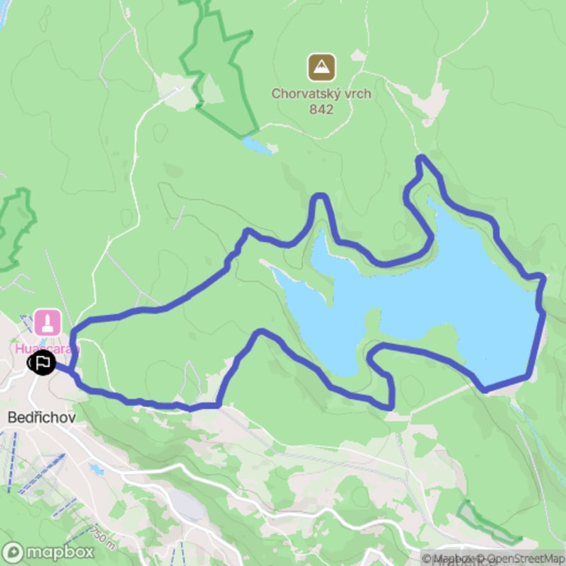 Średni poziom trudności wspinaczki turystycznej z początkiem w Bedřichovie, dystans wynoszący 12,7 km. - Bedřichov