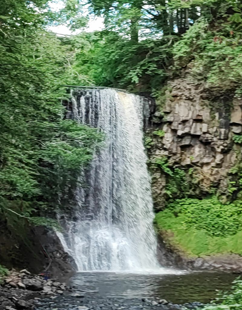 Les cascades d'Eglineuve d'Entresaigle - Égliseneuve-d'Entraigues