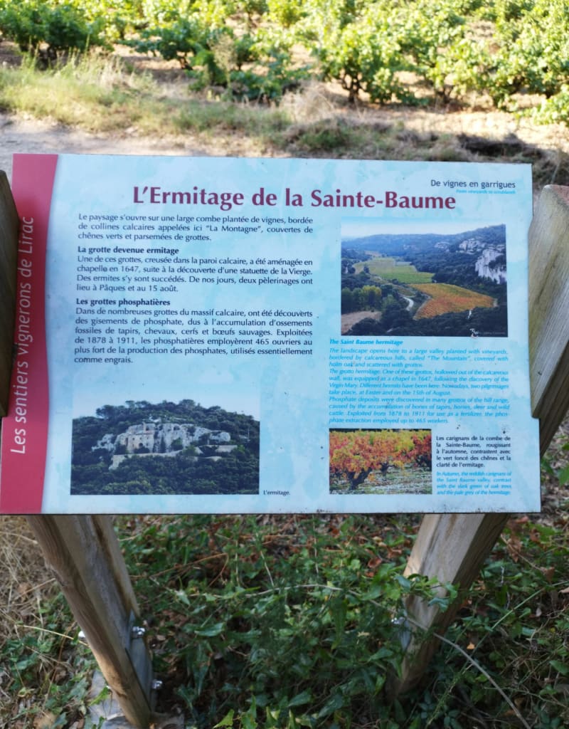 La Sainte Beaume et sa chapelle dans la roche - Saint-Victor-la-Coste