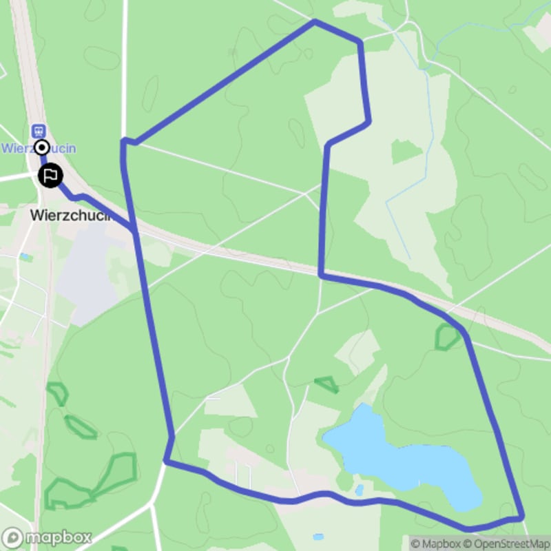 Spacer łatwy o długości 7,9 km rozpoczynający się w Suchom-Lisiny - Suchom-Lisiny