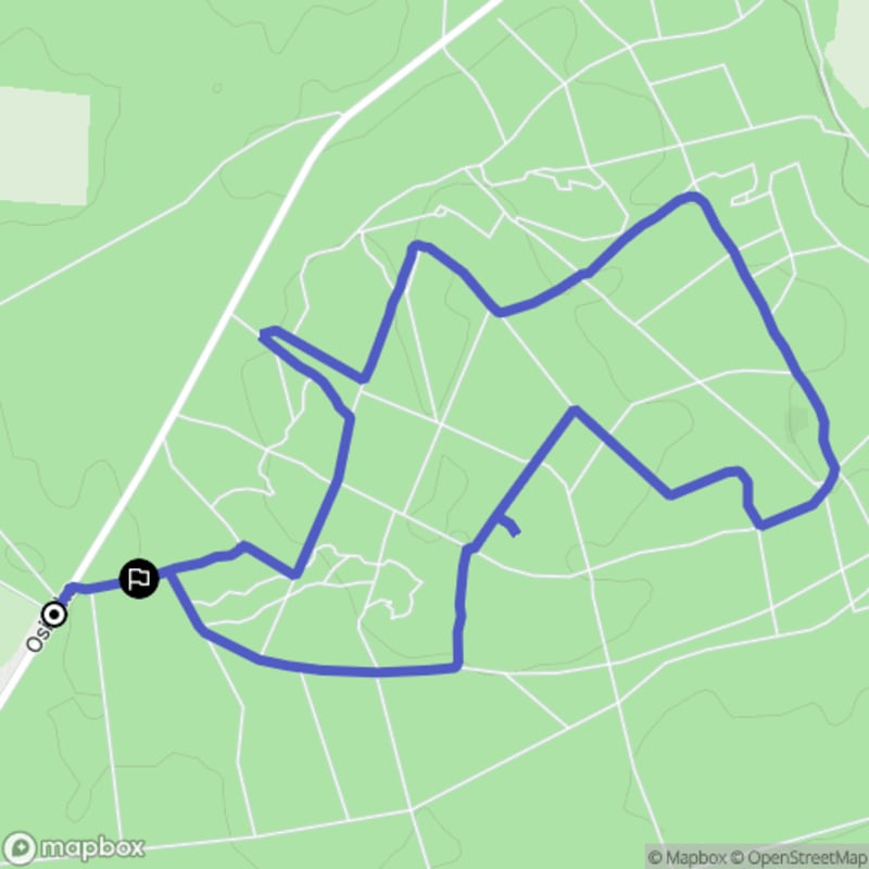 Łatwa, 6.1 km trasa turystyczna rozpoczynająca się w Lesznie.\n - Leszno