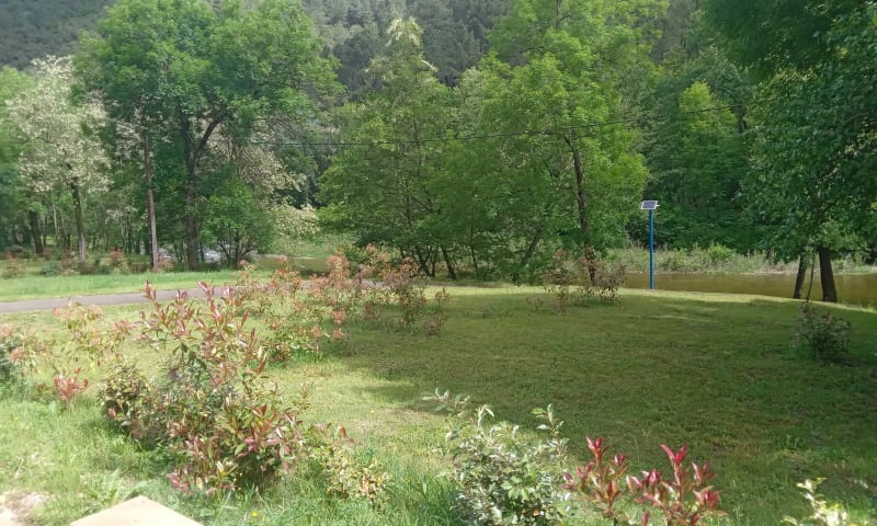 Sur le coteau Roussonnais. - Rousson