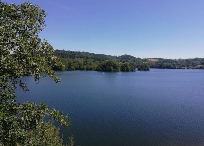 Lac d'Aydat depuis Rouillas-Bas - Aydat