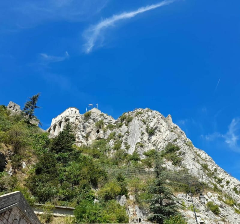La Crau...la Garde...la Londe... - La Crau