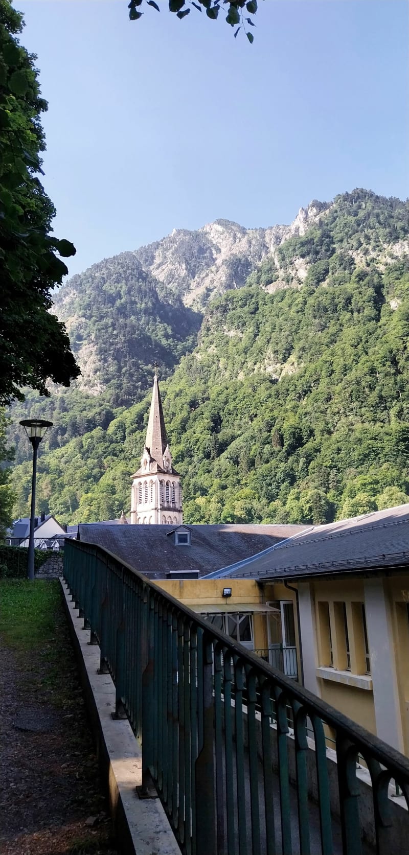 Le chalet de la reine Hortense par Cauterets - Cauterets