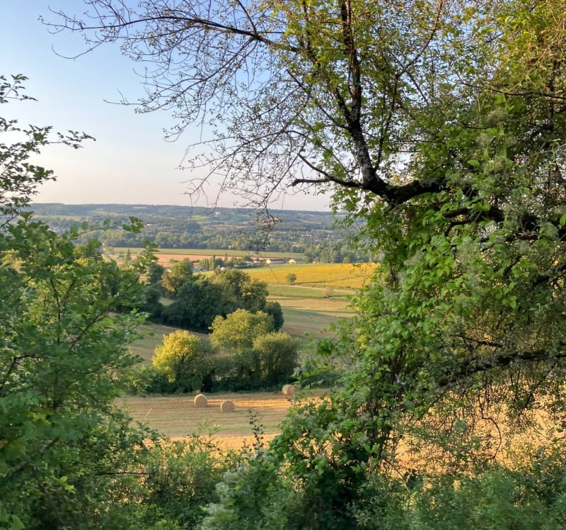 Boucle de La Chapelle en passant par le château de Fayolle - La Chapelle-Gonaguet