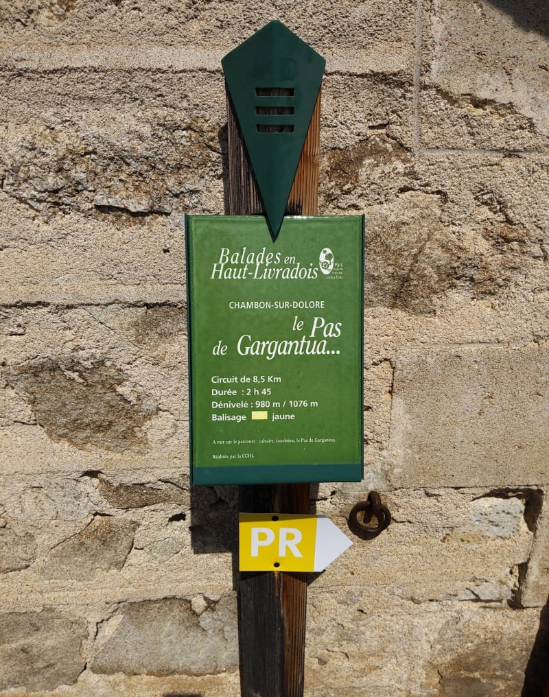 Les pas de Gargantua - Chambon-sur-Dolore