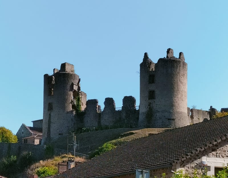 Jusqu'aux ruines de Saint Germain de Confolens - Confolens