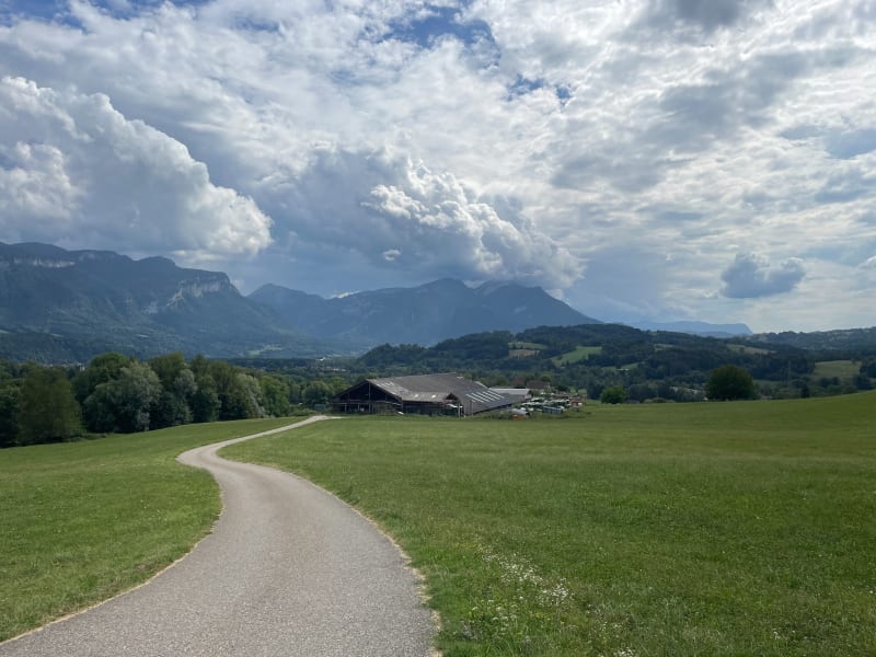 Balade en VAE sur le chemin de la Reine - Saint-Christophe-sur-Guiers