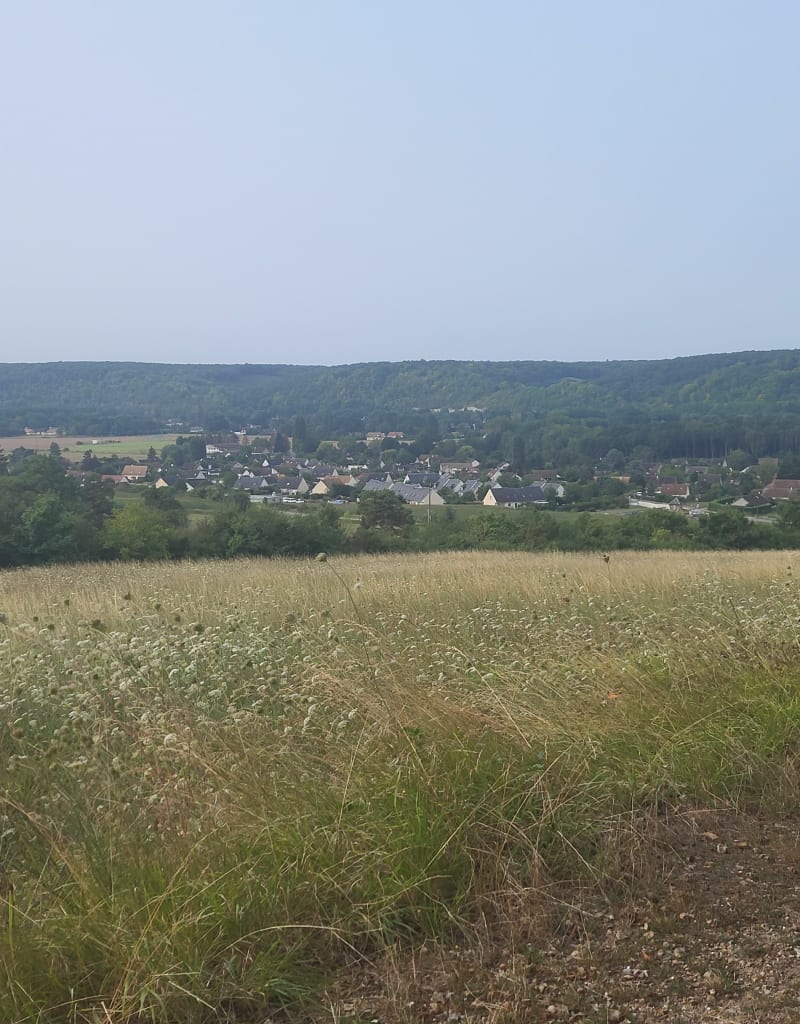 La côte blanche Fontaine Heudebourg au départ de la mairie - Clef-Vallée-d'Eure