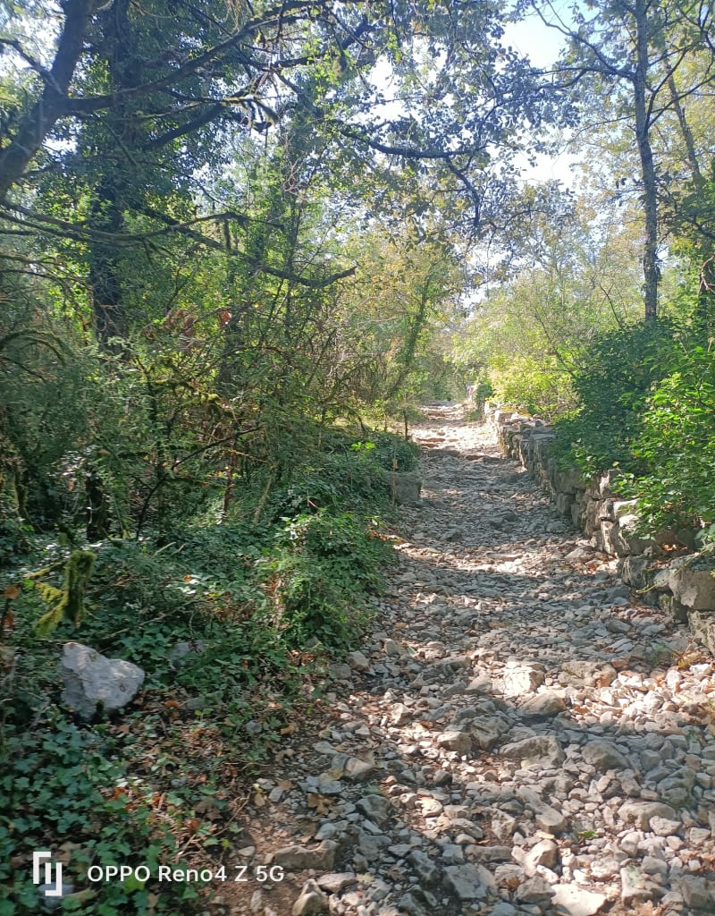 Le tour de la rivière depuis Labeaume - Labeaume